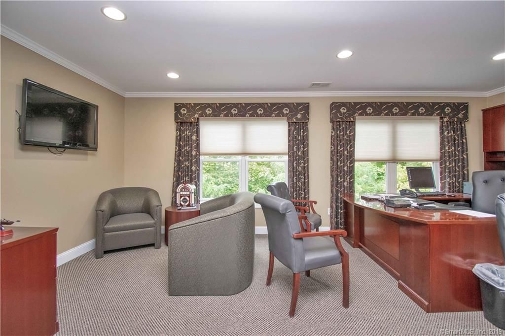 Suite 604 : 85 Felt Rd, South Windsor, CT, 06074